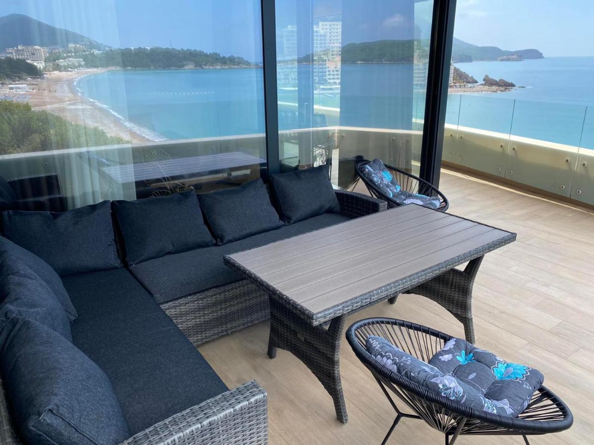 Beachfront Luxury *
