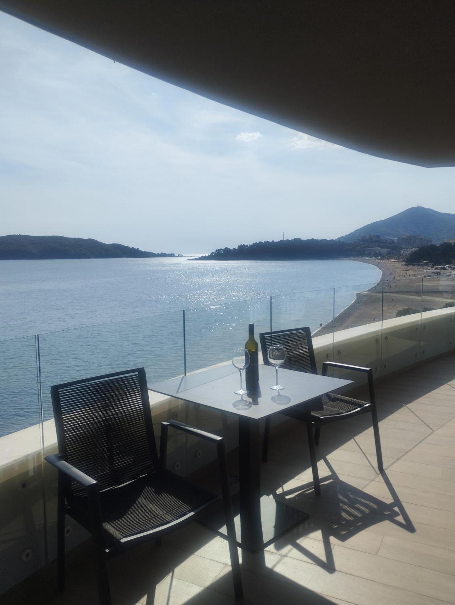 Apartment Beachfront Luxury