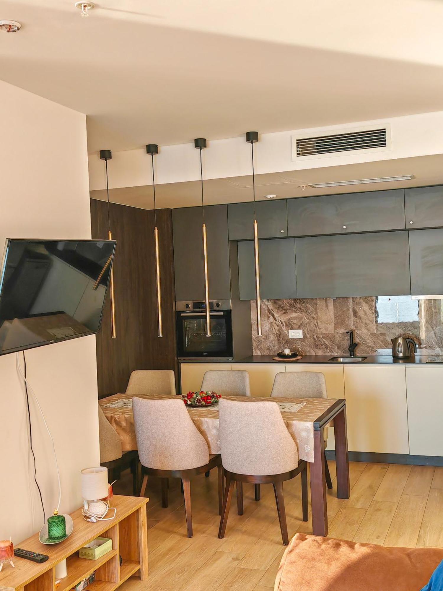 Apartment Beachfront Luxury Budva