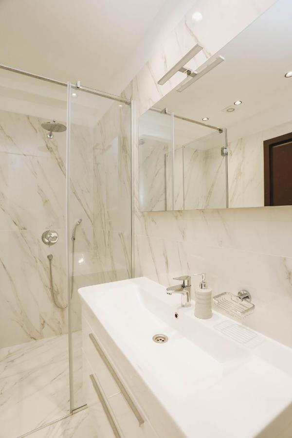Beachfront Luxury Daire